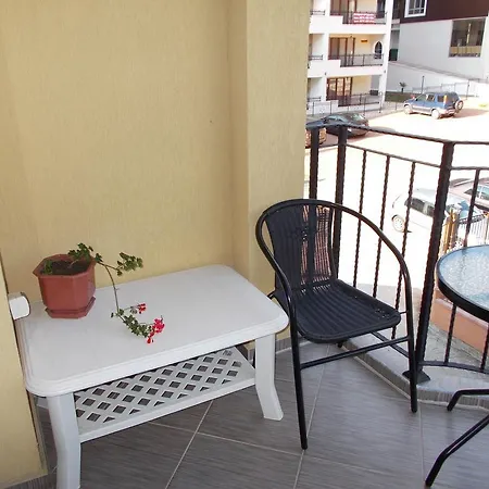 Apartment In Dali Sveti Vlas